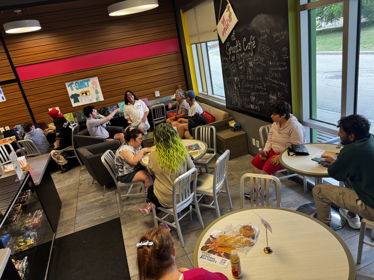 photo of a busy cafe