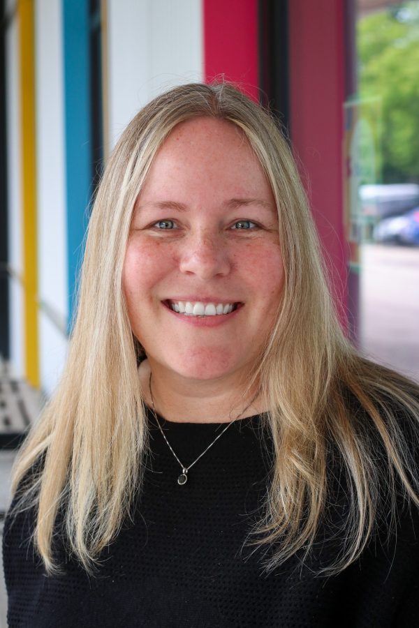 Headshot of Nicola Dekyser